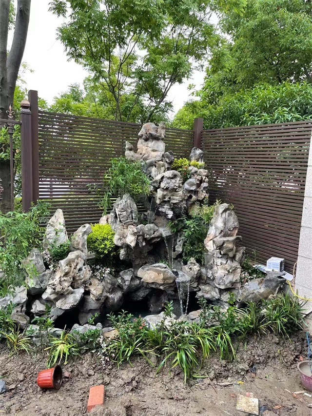 石峰别墅假山景观庭院设计